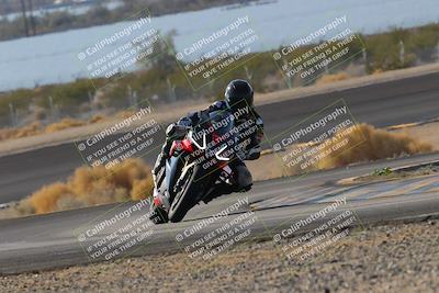 media/Dec-18-2022-SoCal Trackdays (Sun) [[8099a50955]]/Turn 14 (940am)/